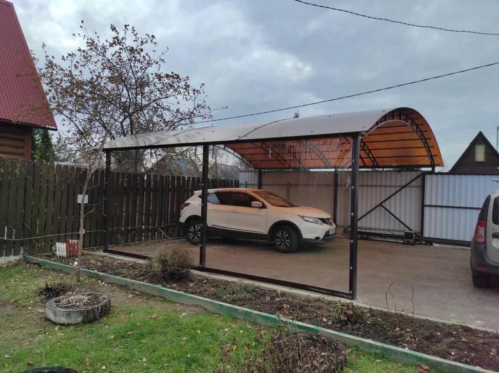 Прозрачные шторы ПВХ для навеса под автомобиль в Любохне